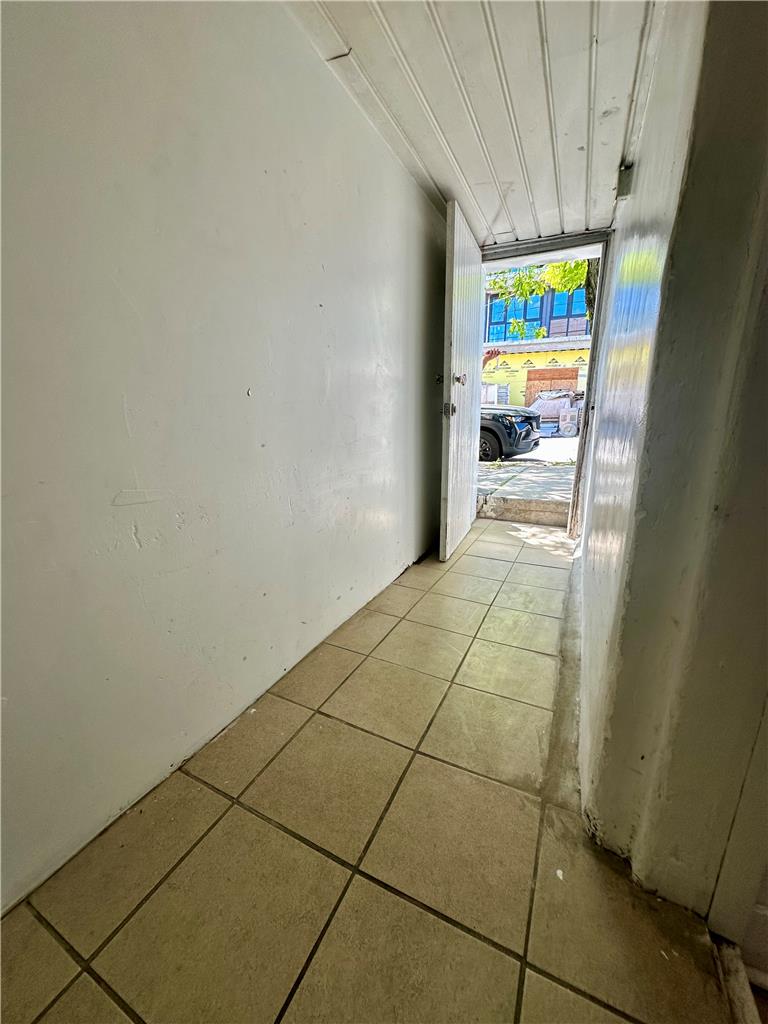 129 West Allen Street Property Photo 68