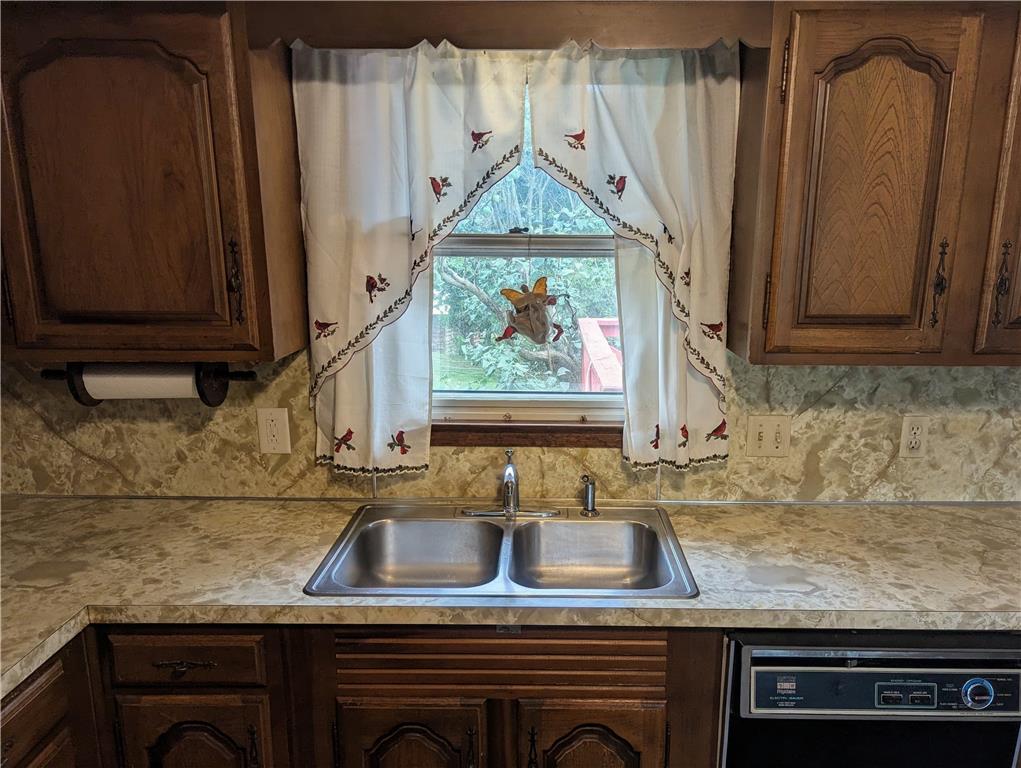 2815 Semmel Road Property Photo 33