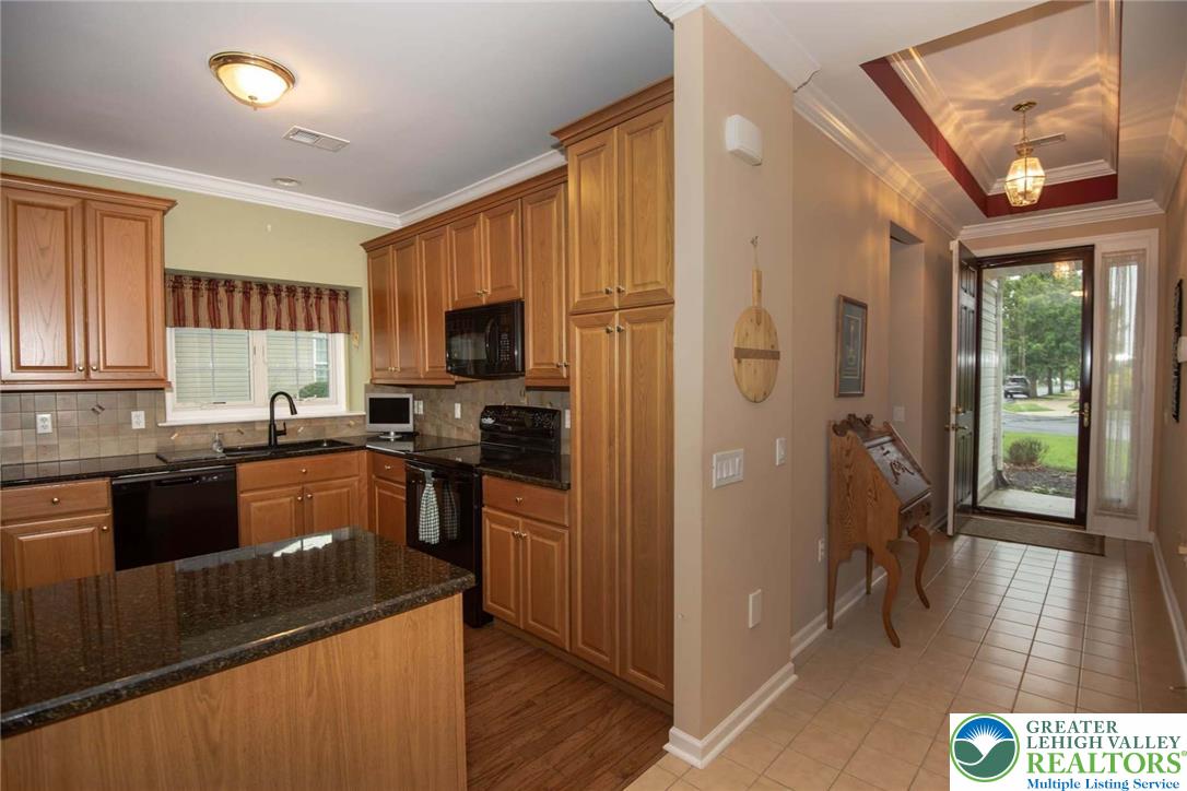 71 Moor Drive Property Photo 4