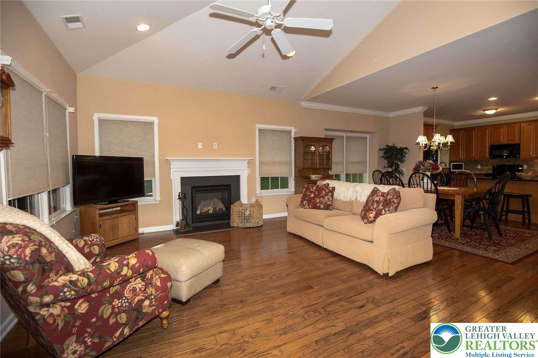 71 Moor Drive Property Photo 14