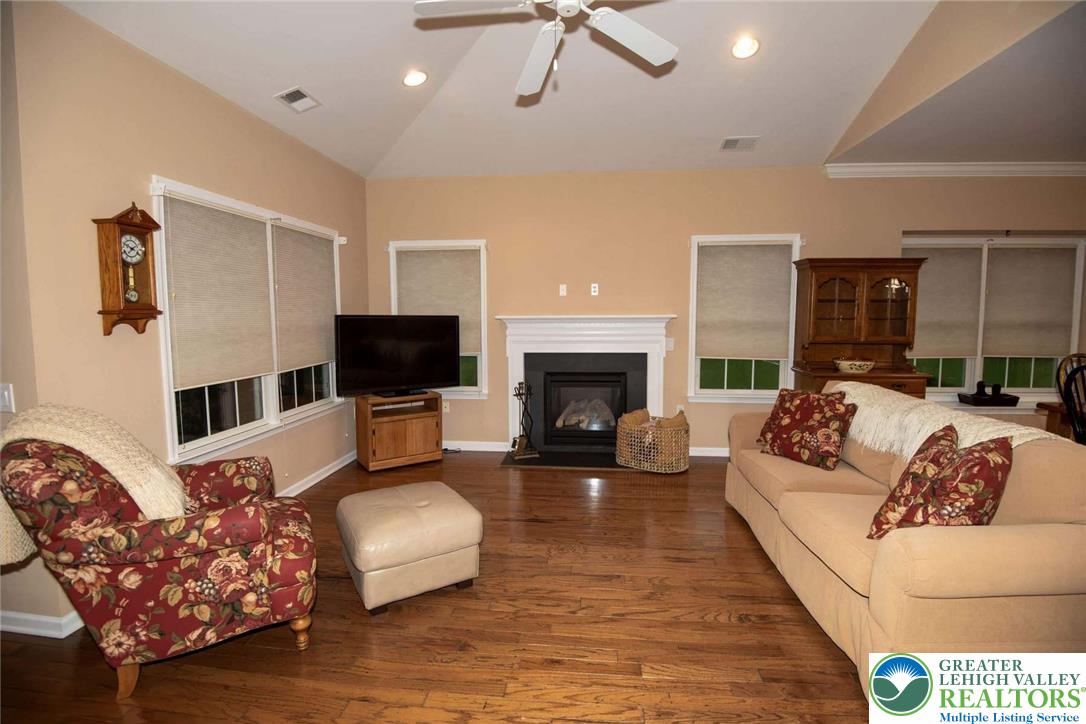 71 Moor Drive Property Photo 15