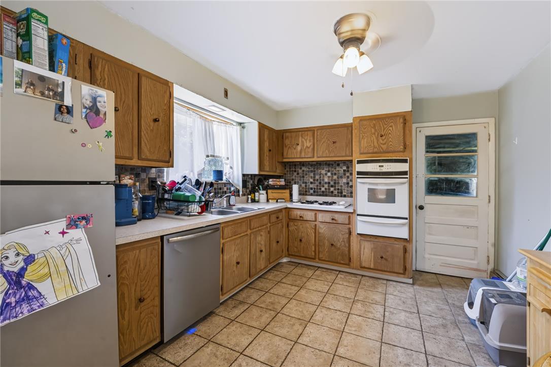 7438 Catalpa Drive Property Photo 8