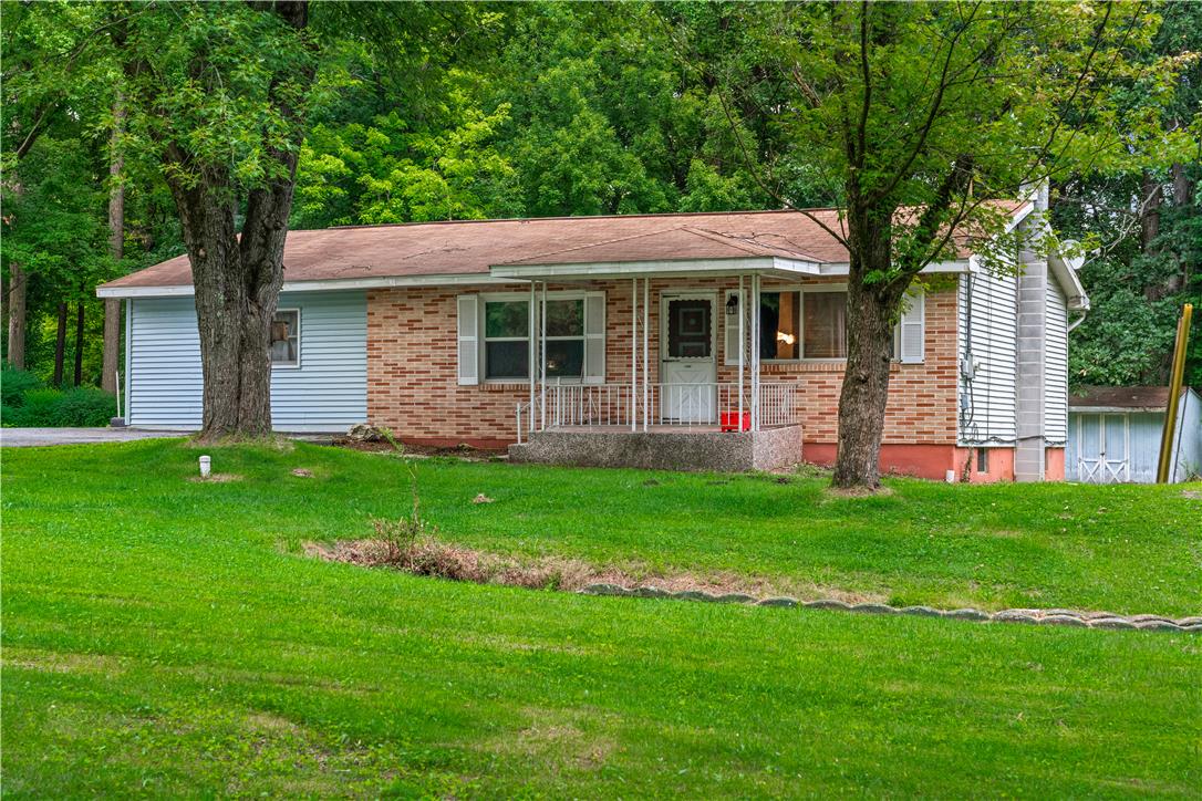 1350 Spring Drive Property Photo 4