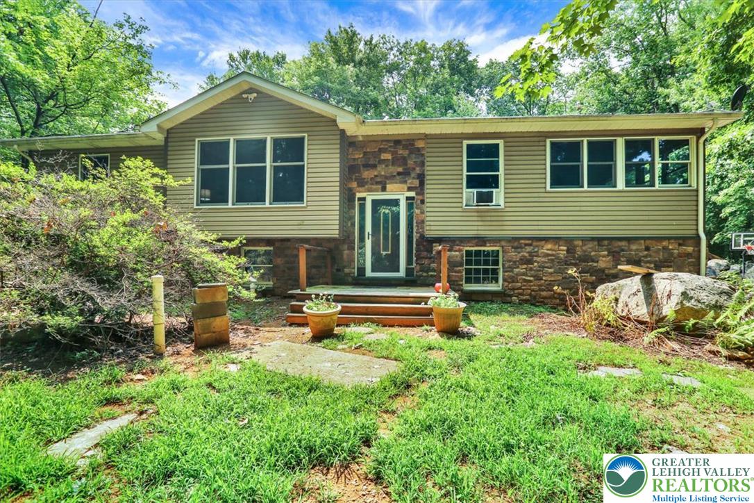19 Woods Lane Property Photo 1