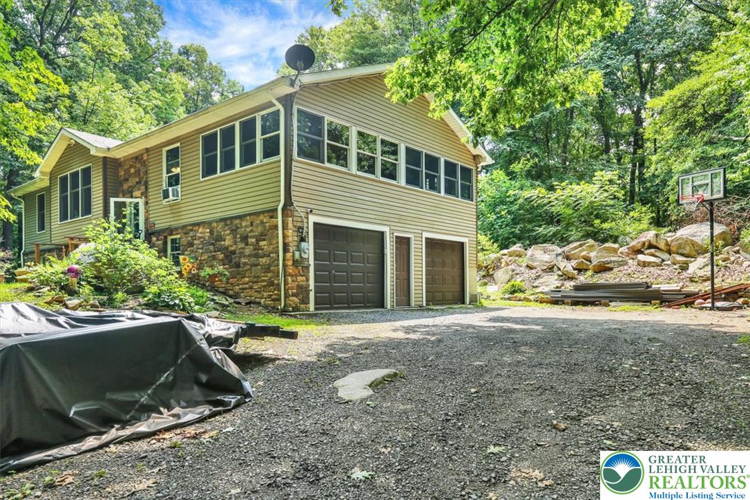 19 Woods Lane Property Photo 2