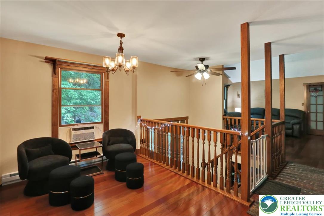 19 Woods Lane Property Photo 6