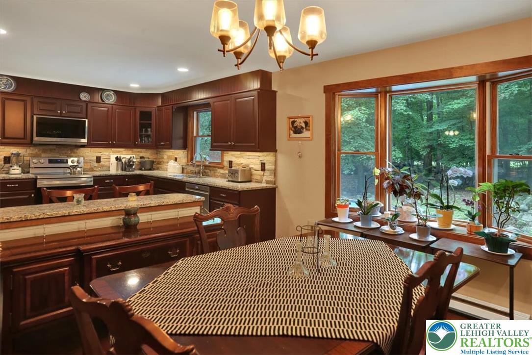 19 Woods Lane Property Photo 16