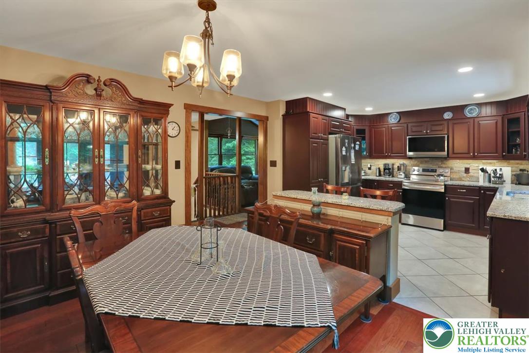 19 Woods Lane Property Photo 17
