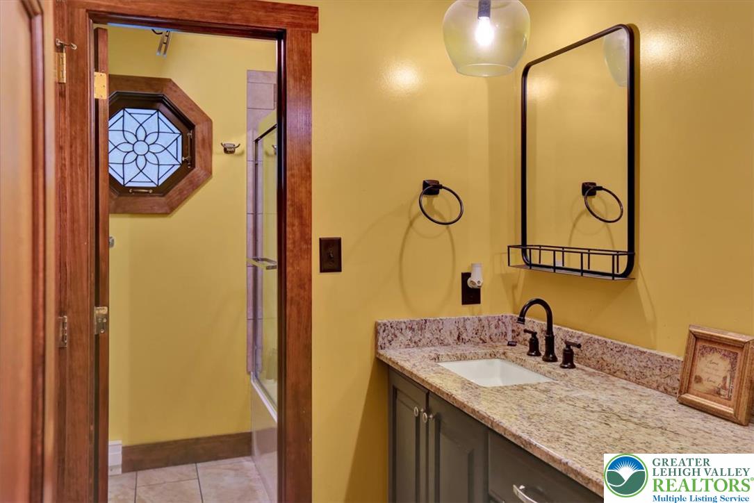 19 Woods Lane Property Photo 21