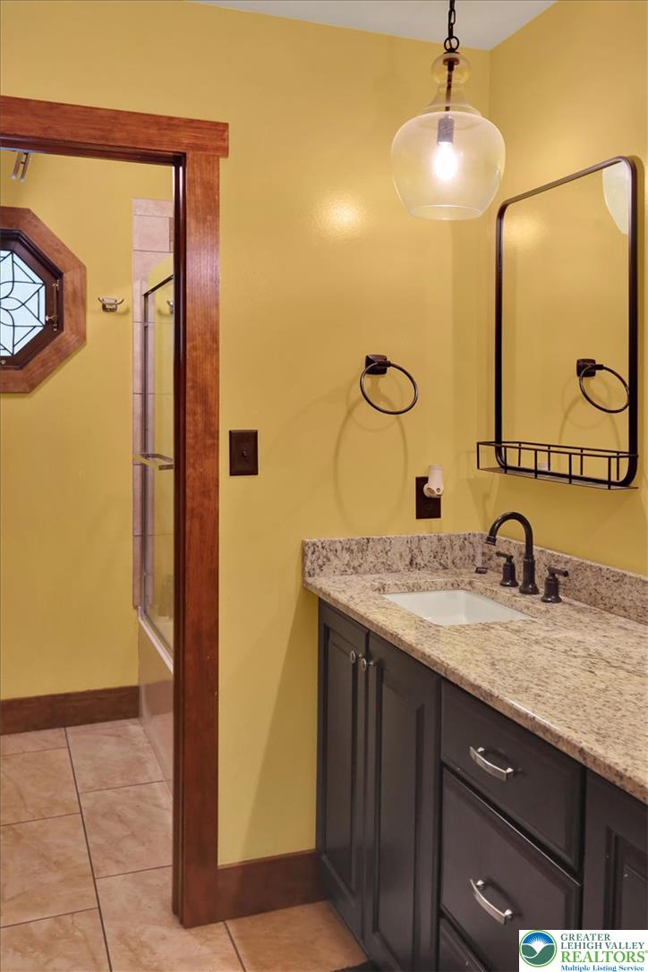 19 Woods Lane Property Photo 22