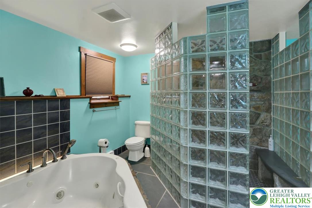 19 Woods Lane Property Photo 28