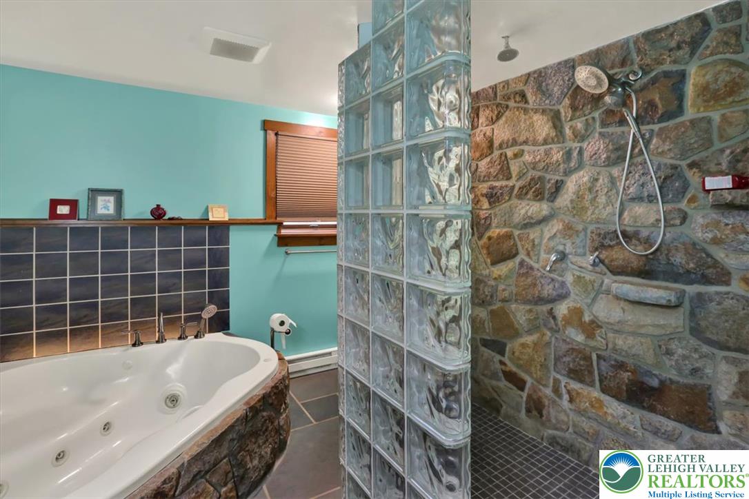 19 Woods Lane Property Photo 29
