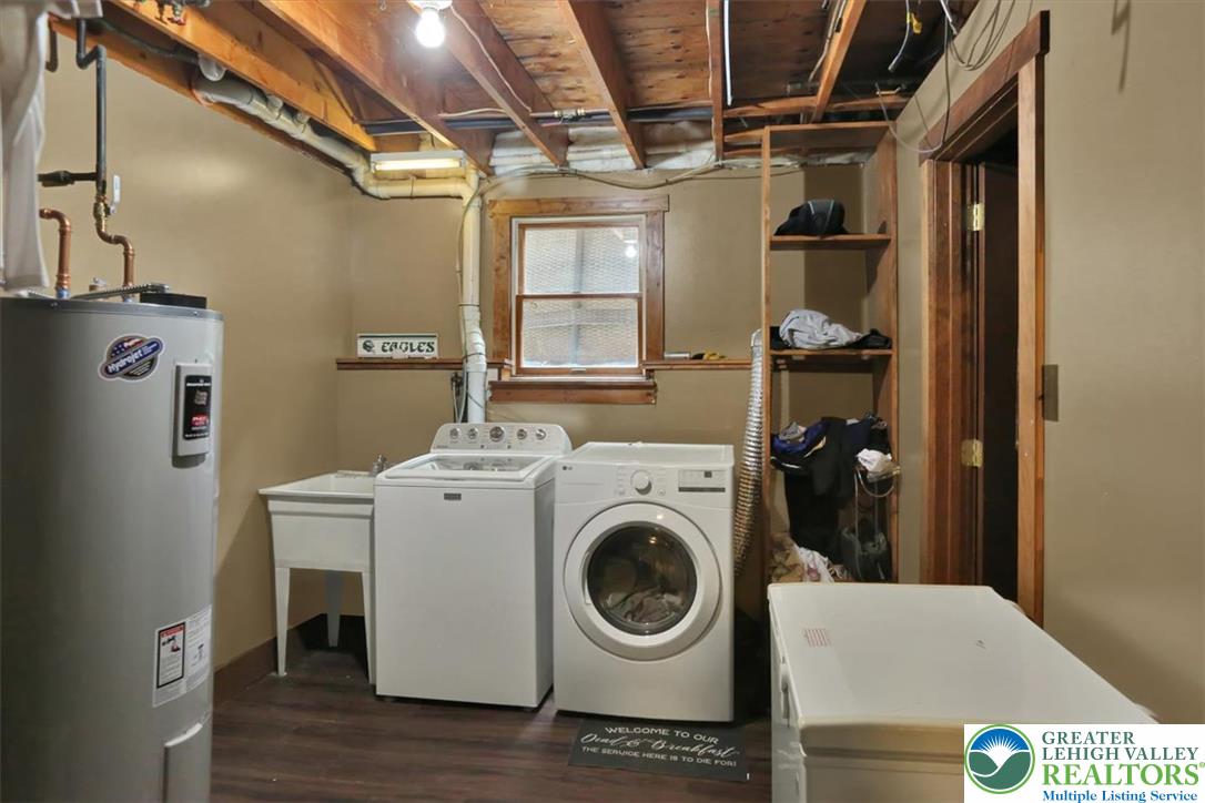 19 Woods Lane Property Photo 32