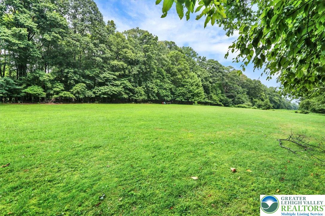 19 Woods Lane Property Photo 35