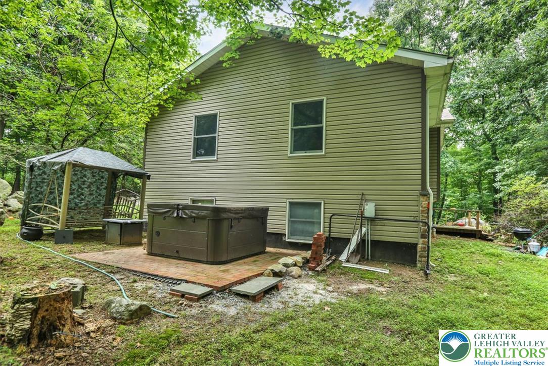 19 Woods Lane Property Photo 38