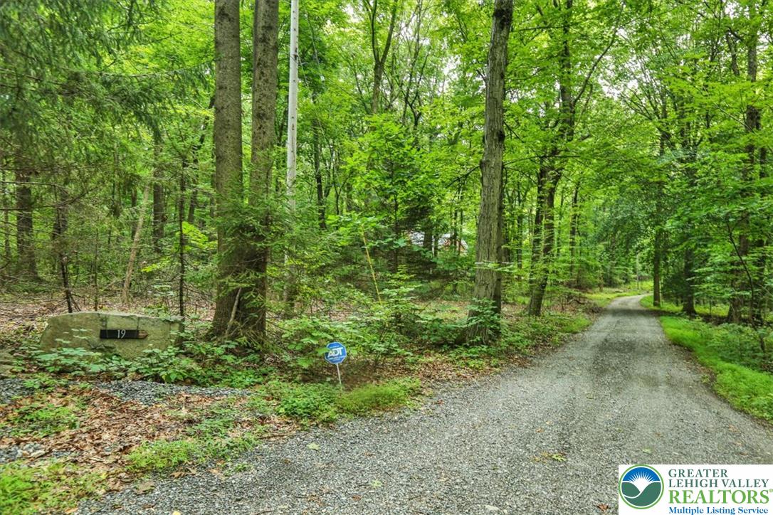 19 Woods Lane Property Photo 40