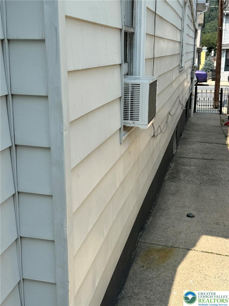 228 East Patterson Street Property Photo 5
