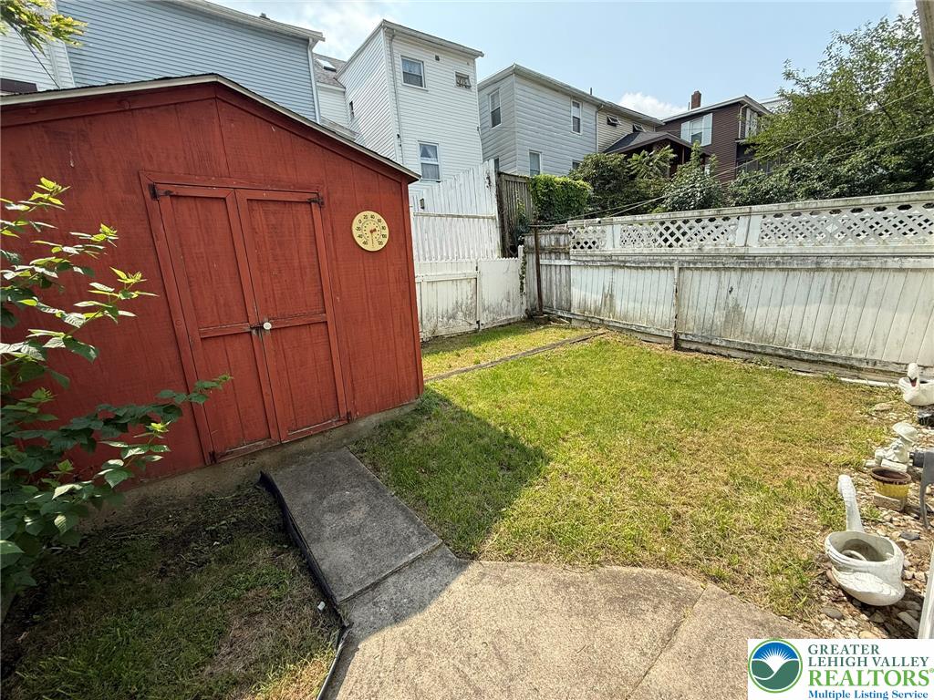 228 East Patterson Street Property Photo 6