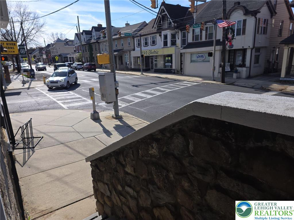 605 Main Street Property Photo 8