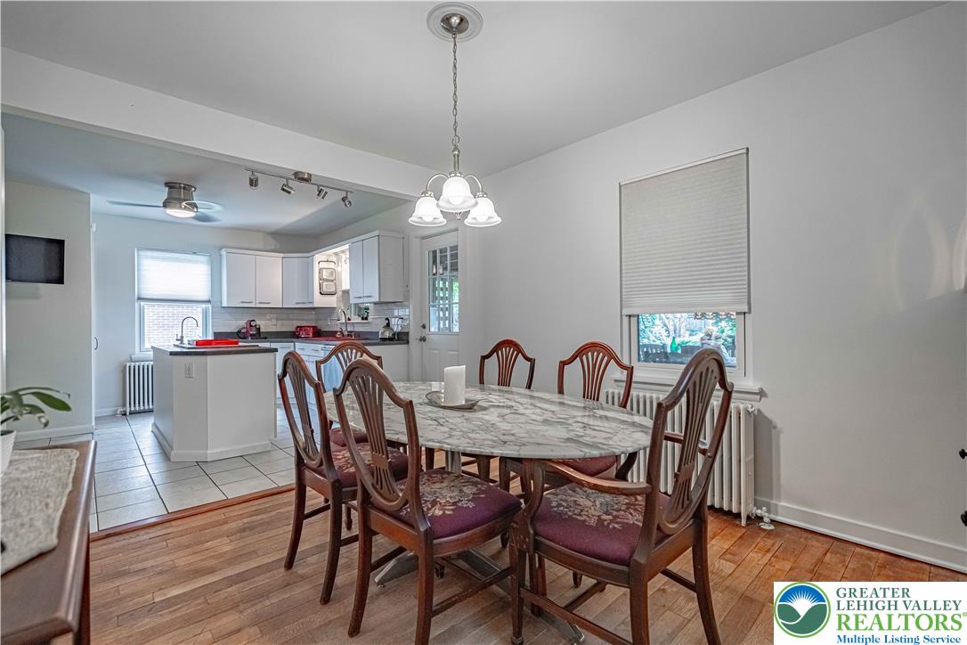 229 East Wall Street Property Photo 8