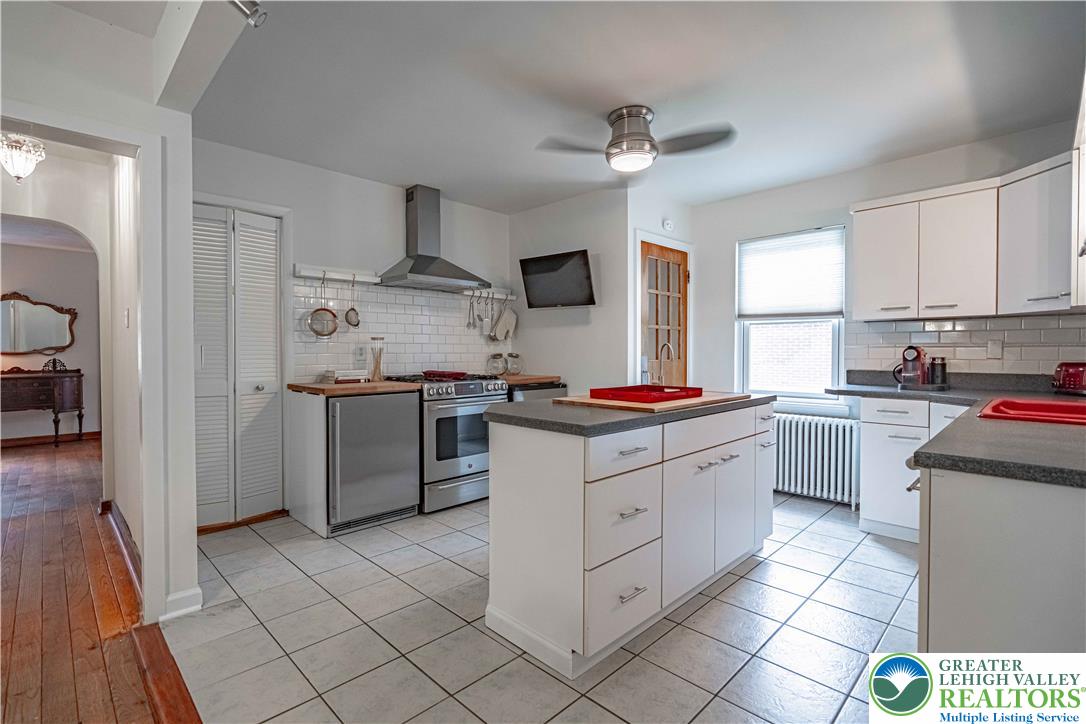 229 East Wall Street Property Photo 10