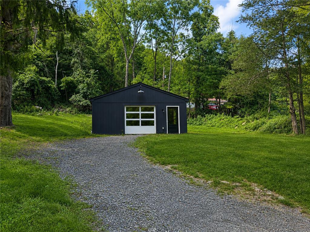 120 Hidden Hollow Property Photo 28