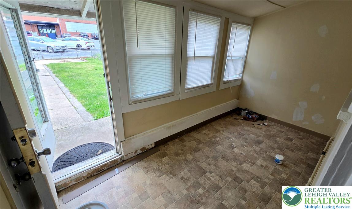 230 Wood Street Property Photo 13