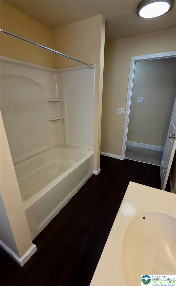 230 Wood Street Property Photo 18