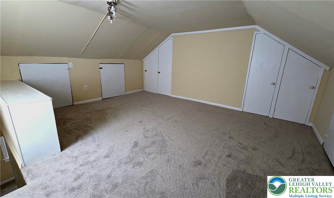 230 Wood Street Property Photo 20