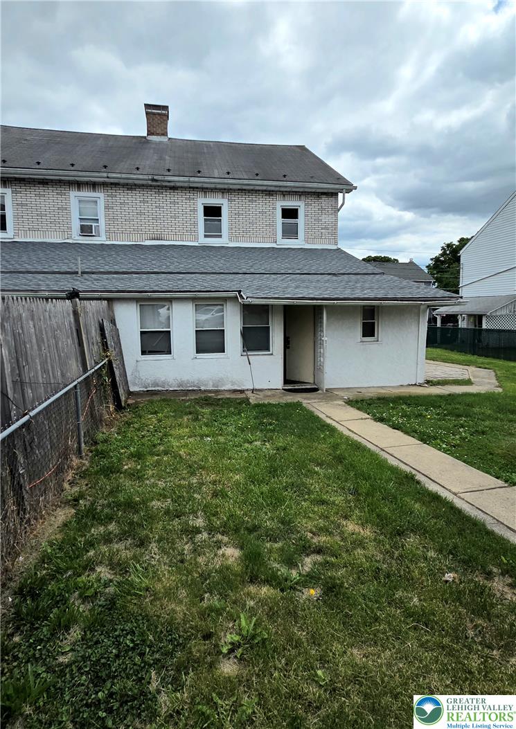 230 Wood Street Property Photo 27