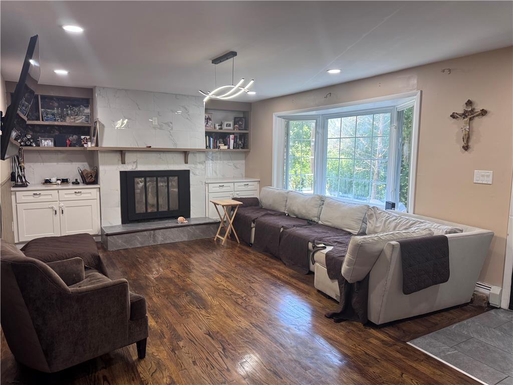 5420 2nd Street Property Photo 3