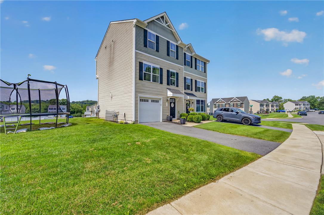514 River Run Property Photo 4