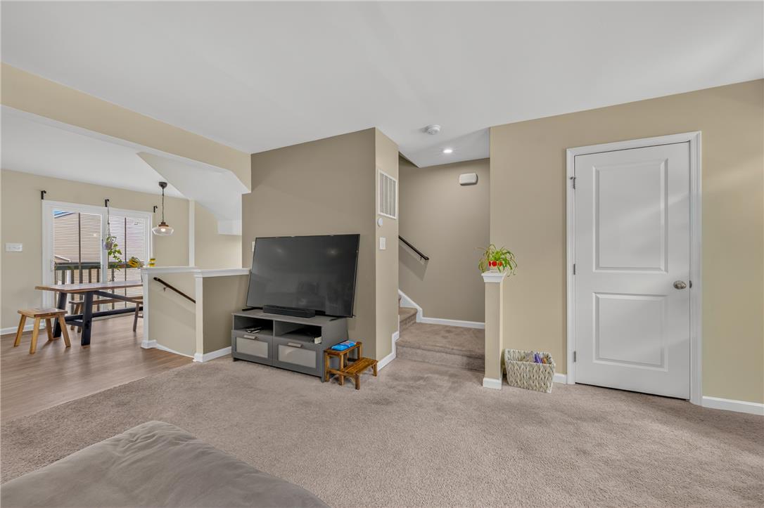 514 River Run Property Photo 10