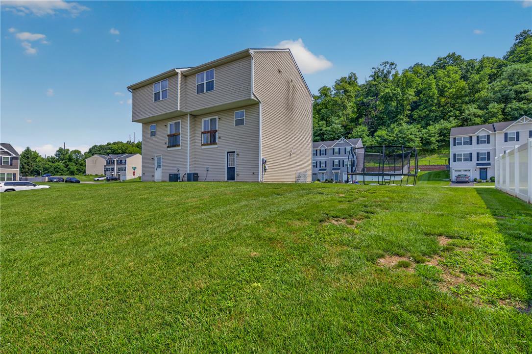 514 River Run Property Photo 39