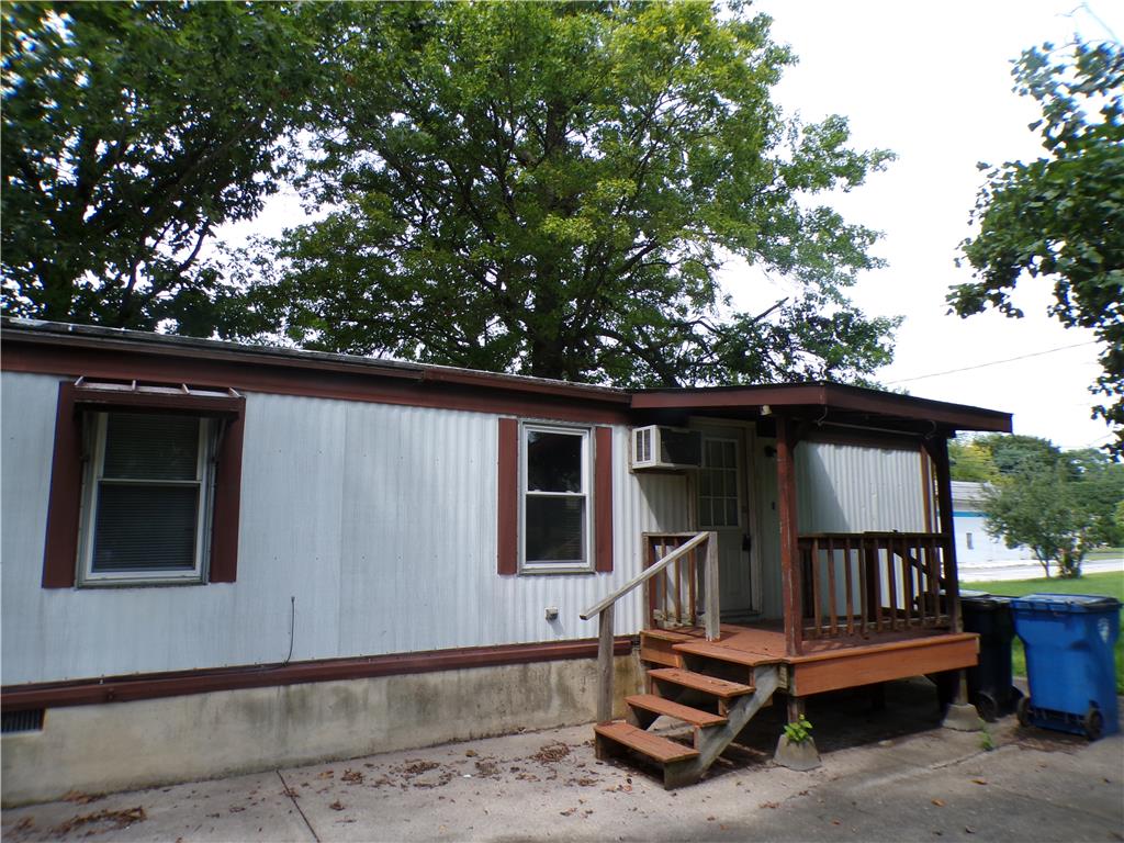 717 Washington Street Property Photo 14