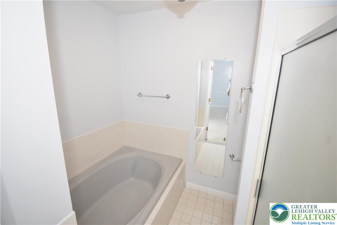 7911 Cross Creek Circle 15 Property Photo 13