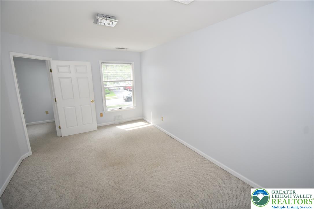 7911 Cross Creek Circle 15 Property Photo 18