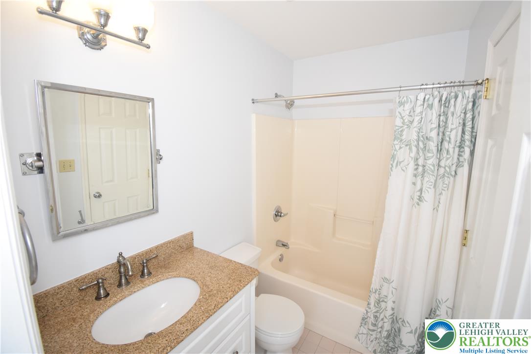 7911 Cross Creek Circle 15 Property Photo 19