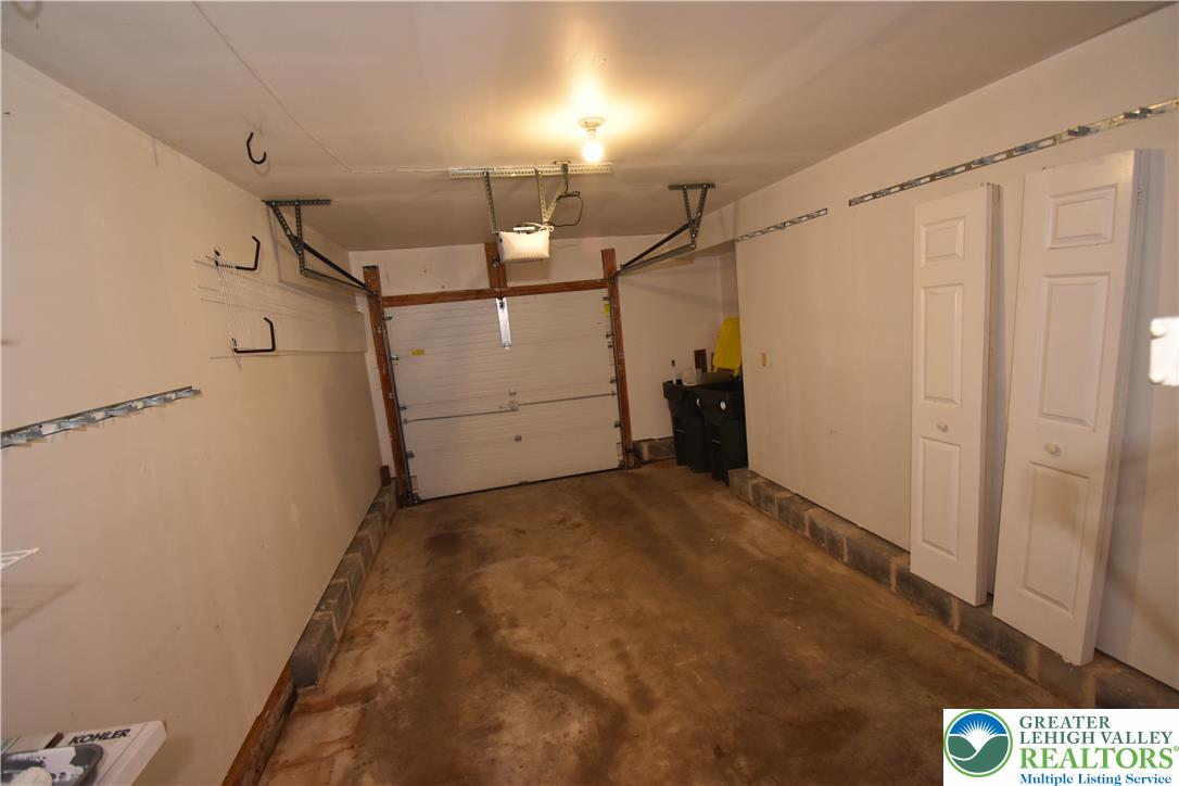 7911 Cross Creek Circle 15 Property Photo 24