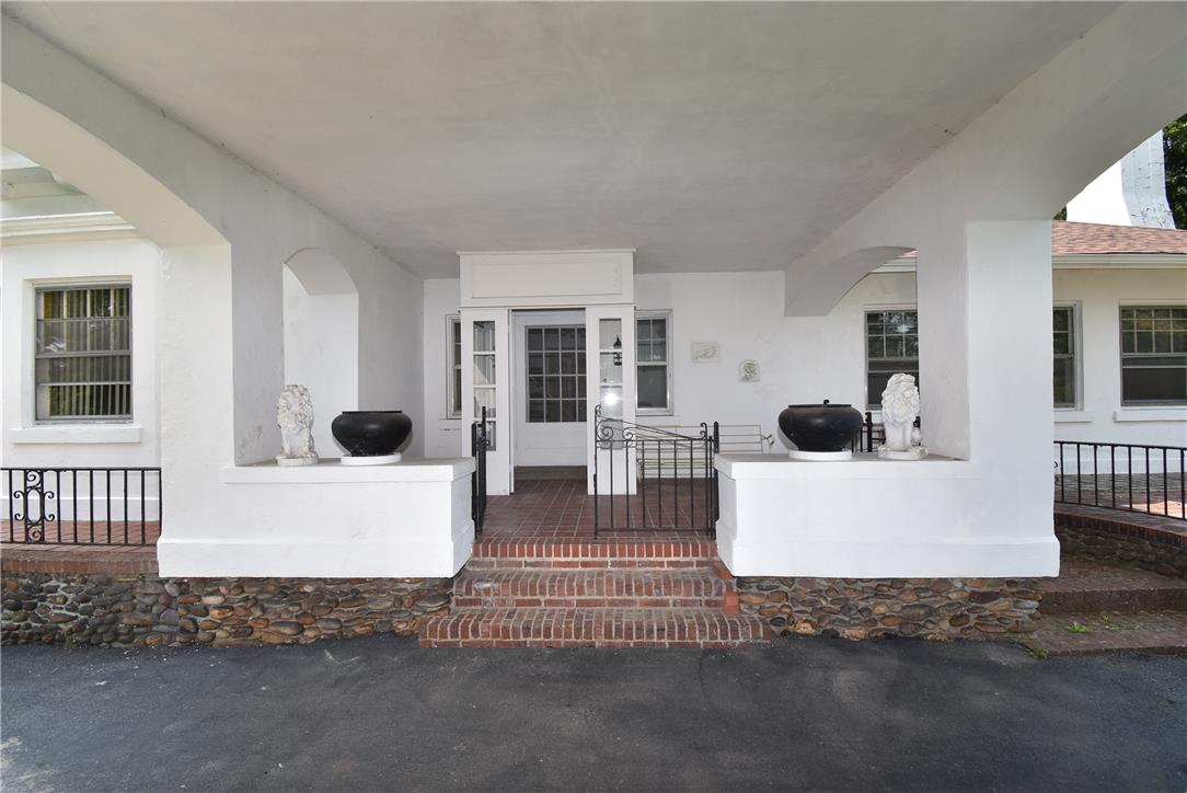 235 Bella Vista Drive Property Photo 3