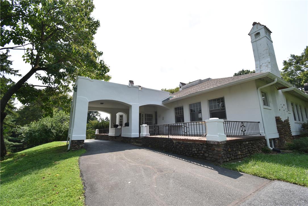 235 Bella Vista Drive Property Photo 6