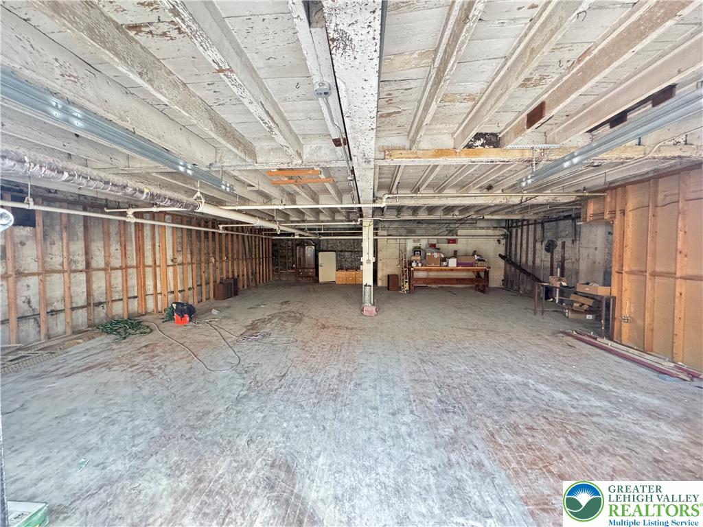 1214 West Gordon Street Property Photo 11