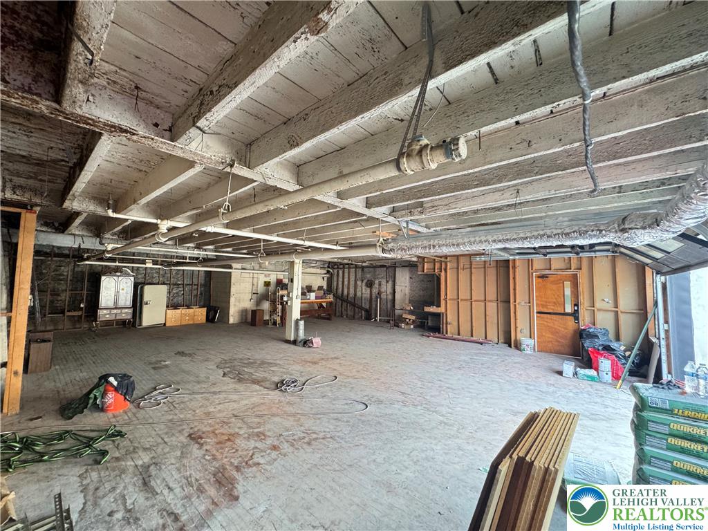 1214 West Gordon Street Property Photo 17