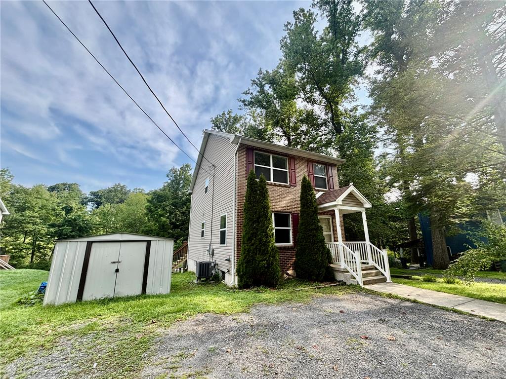 114 Frog Hollow Lane Property Photo 1
