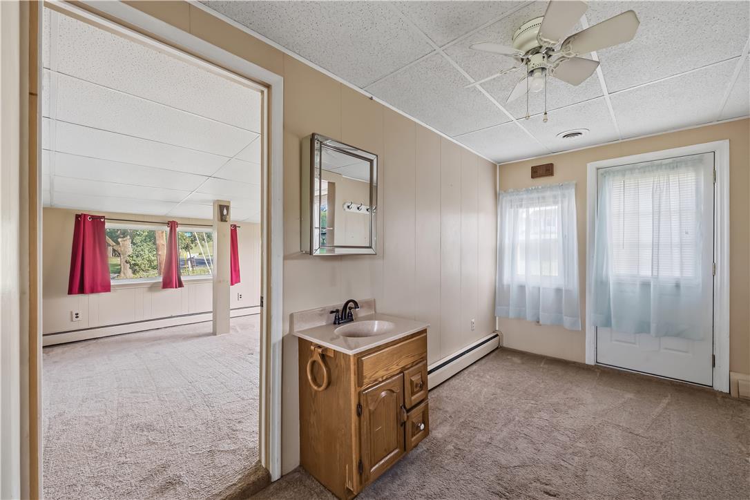7987 Allemaengel Road Property Photo 13