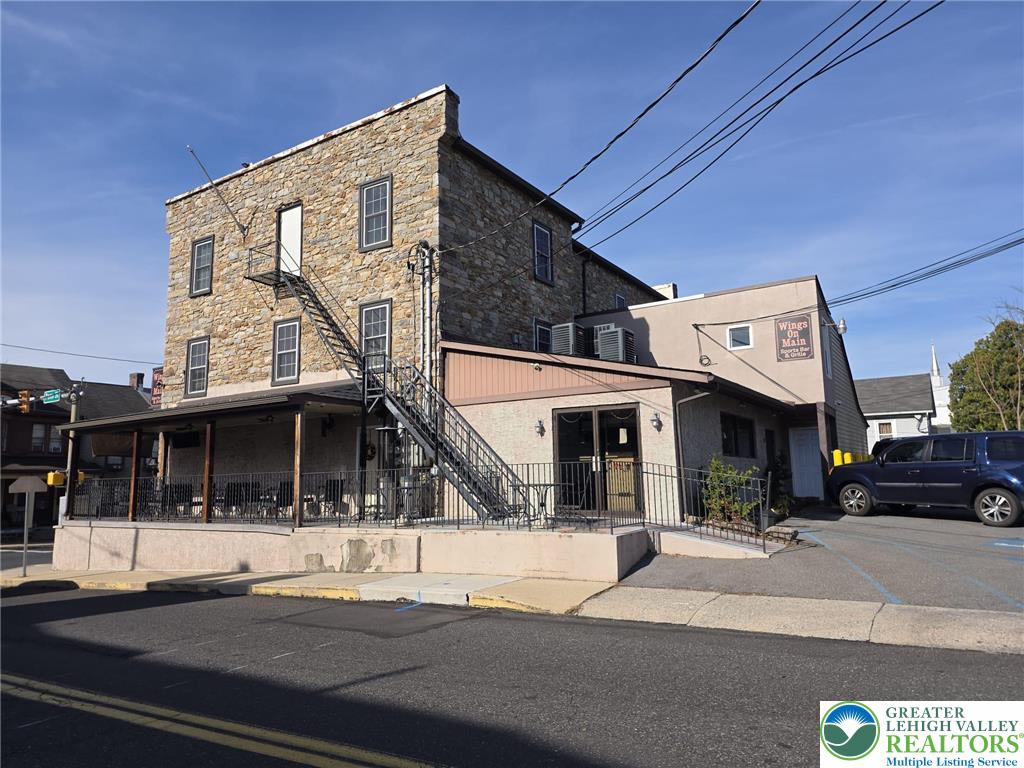 605 Main Street Property Photo 18