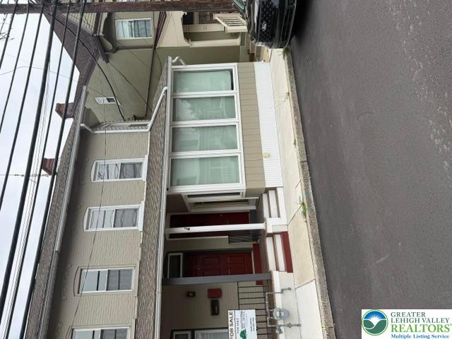 17 North 4th Street Property Photo 13