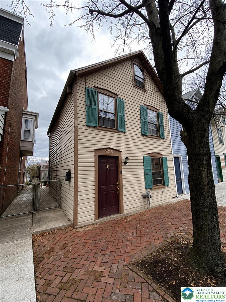 937 Turner Street Property Photo 1
