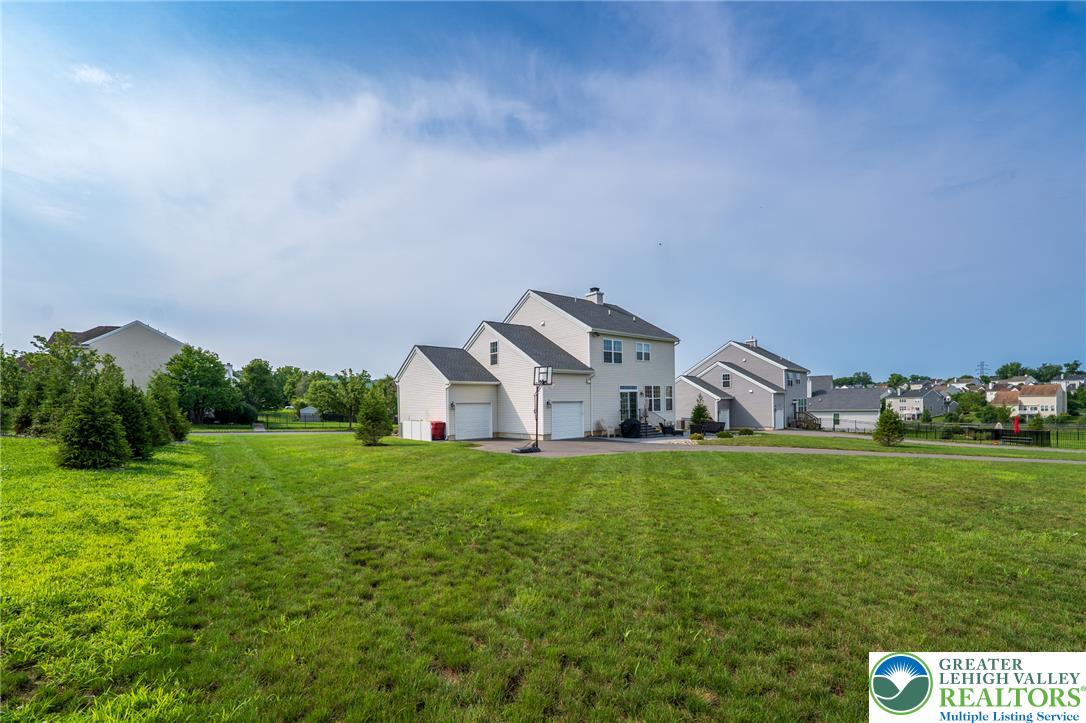2877 Binney Court Property Photo 4