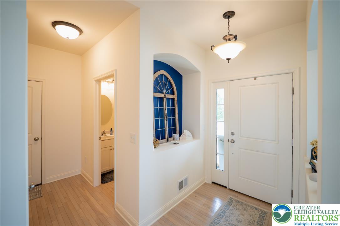 2877 Binney Court Property Photo 10